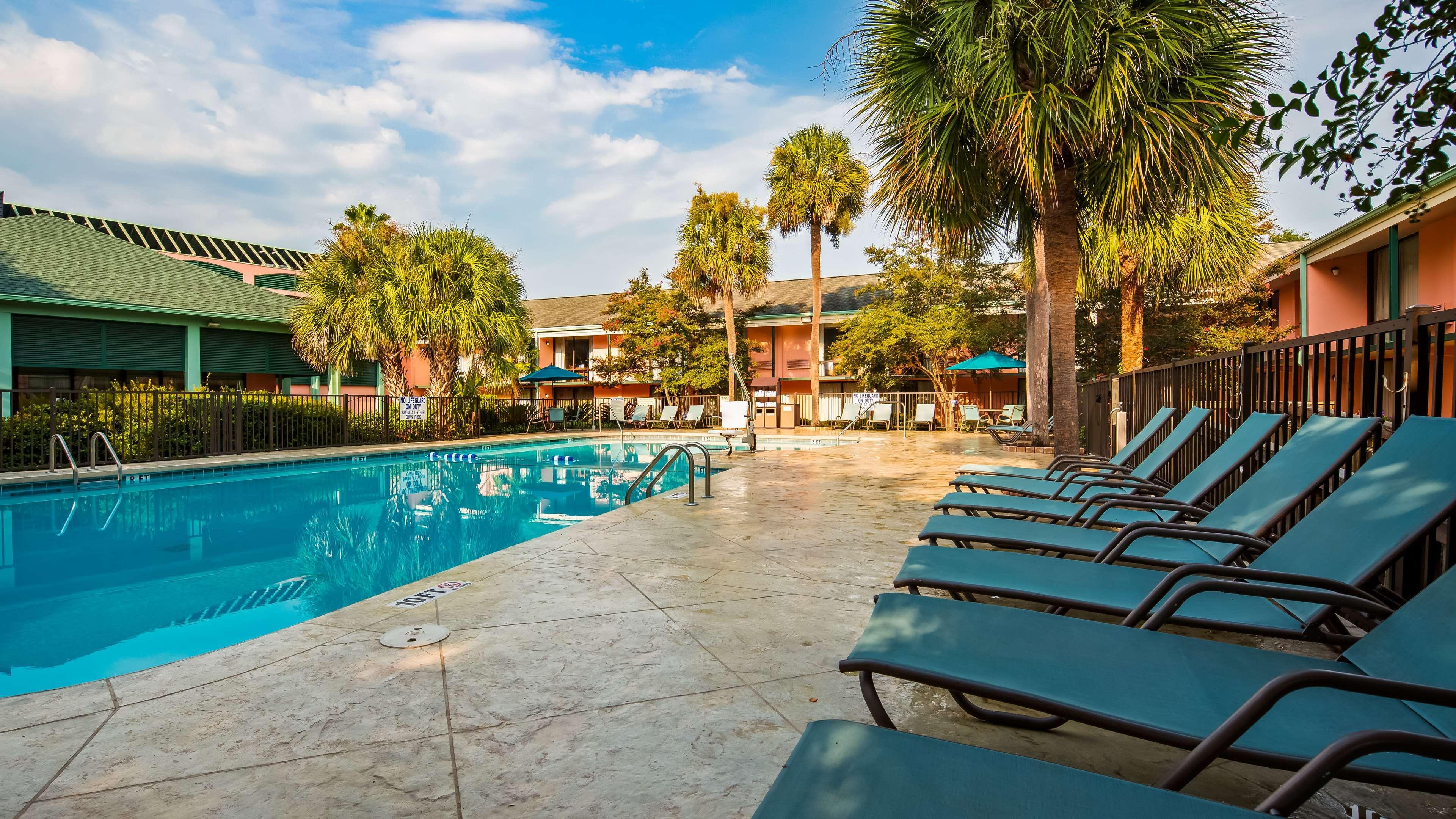 Best Western Charleston Inn Exterior photo