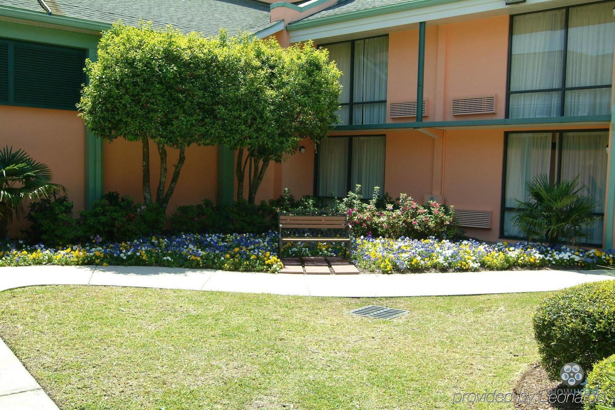 Best Western Charleston Inn Exterior photo